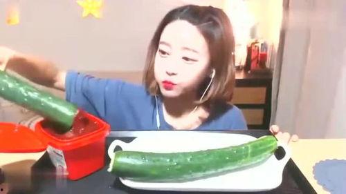 娱乐吃瓜酱在学校被打了,娱乐吃瓜酱遭遇暴力袭击，真相揭秘