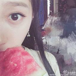 关晓彤娱乐吃瓜,揭秘明星幕后故事